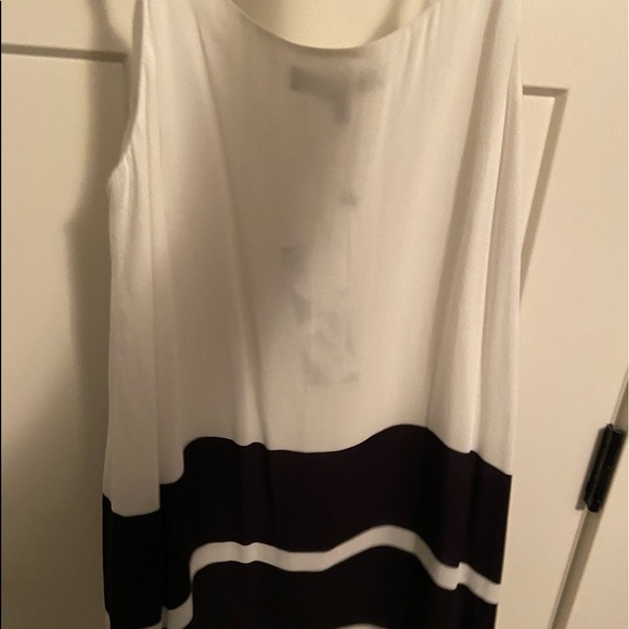 never worn dress. size small - Picture 2 of 3